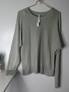 Lululemon Cashlu Knit Sweater Green Womens Light Sage Knit Crewneck Sweater 6